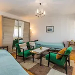 Holiday home Awesome In *