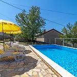 Holiday home Awesome In *