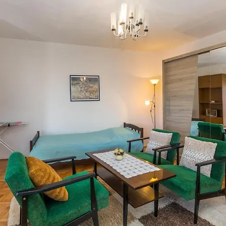 3 Bedroom Beautiful In Grižane