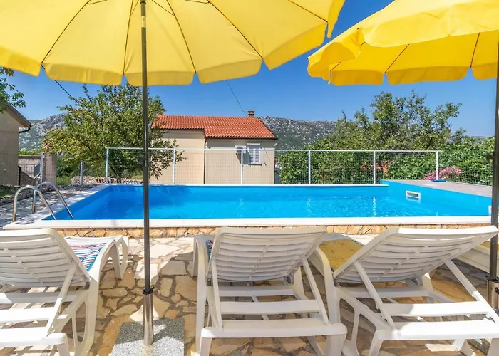 3 Bedroom Beautiful In *