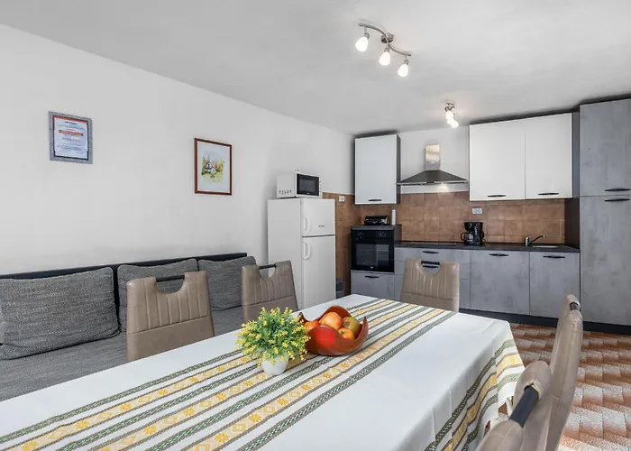 3 Bedroom Beautiful In *