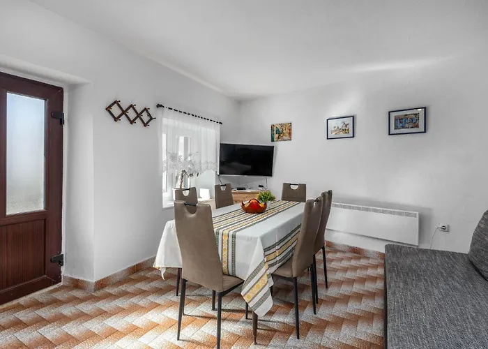 3 Bedroom Beautiful In *